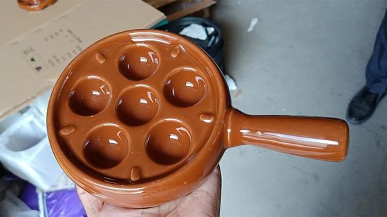 6 Slots Round Cerâmica Escargot Plate com Manopla de cor personalizada