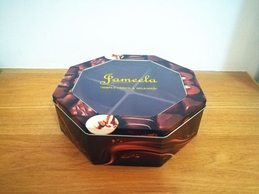 Caixa de lata de biscoito decorativa de forma hexagonal com janela de PET personalizada