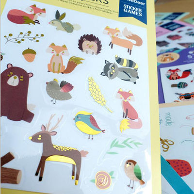 Etiqueta de autocolante de desenhos animados para crianças cortada a laser com estampagem de prata